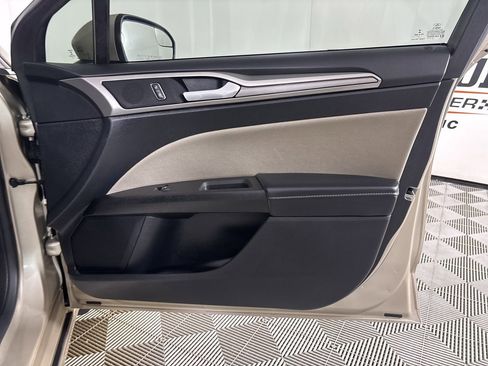 Used 2018 Ford Fusion S image 26