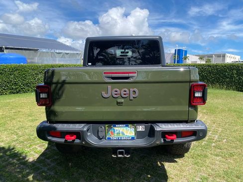 Used 2021 Jeep Gladiator Rubicon AWD/4WD image 6