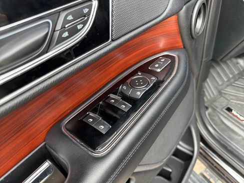 Used 2021 Lincoln Navigator Reserve RWD image 13