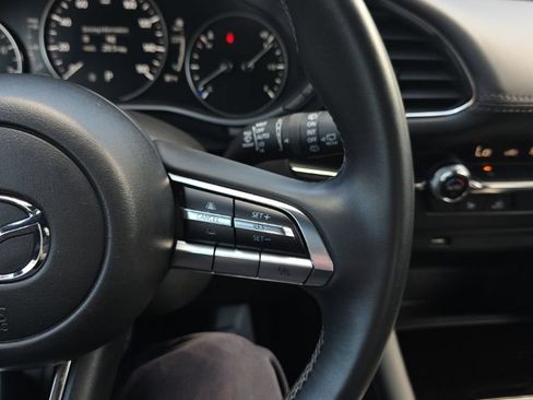 Used 2019 MAZDA MAZDA3 AWD Hatchback w/ Preferred Pkg image 28