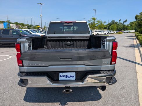 Used 2026 Chevrolet Silverado 3500 LTZ w/ LTZ Premium Package AWD/4WD image 14