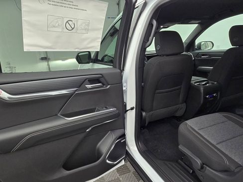 New 2026 GMC Acadia Elevation image 38