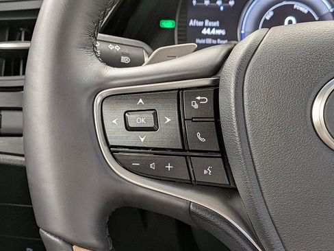 Used 2024 Lexus ES 300h w/ Technology Package FWD image 19