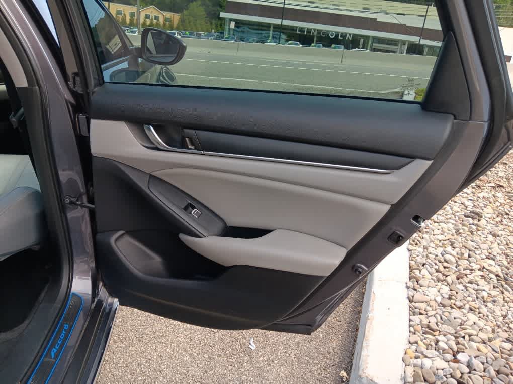 Used 2020 Honda Accord EX image 30