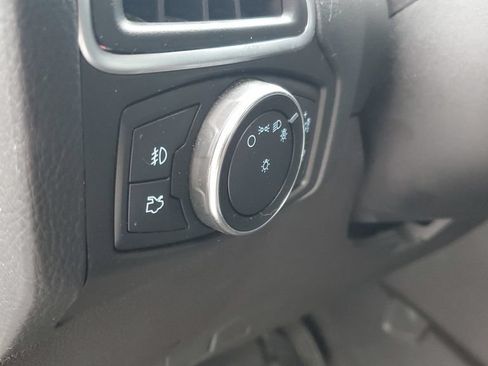 Used 2013 Ford Focus Titanium FWD image 10