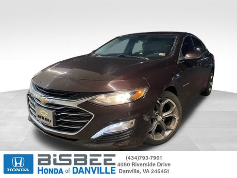 Used 2021 Chevrolet Malibu LT image 1