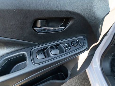 Used 2025 Nissan Versa SV w/ Trunk Package FWD image 28