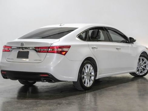 Used 2014 Toyota Avalon Limited FWD image 13