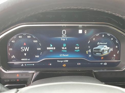 Used 2022 Chevrolet Silverado 1500 LT Trail Boss w/ LT Trail Boss Premium Package image 18