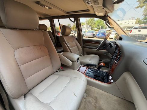 Used 2001 Lexus LX 470 4WD image 25