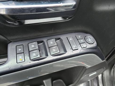 Used 2015 Chevrolet Silverado 2500 LTZ image 31