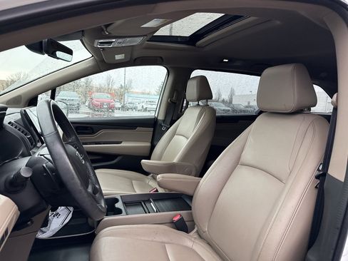 Certified 2023 Honda Odyssey EX-L image 9