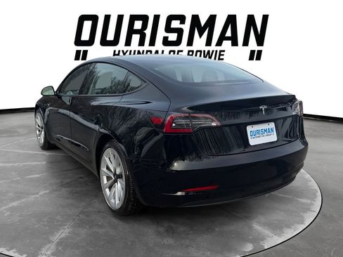 Used 2023 Tesla Model 3 Standard Range image 4