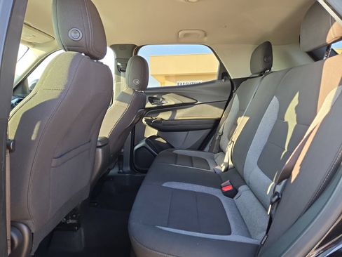 Used 2024 Chevrolet TrailBlazer LT AWD/4WD image 15