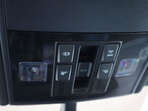 Used 2018 Volkswagen Golf 4-Door FWD image 38