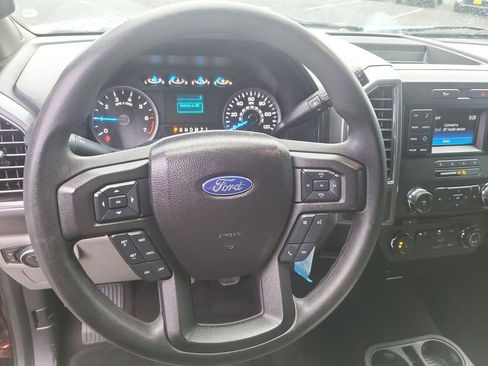 Used 2017 Ford F150 XLT image 13