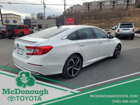 Used 2022 Honda Accord Sport image 7