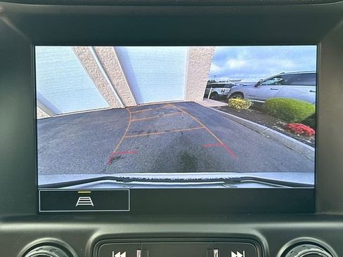 Used 2023 GMC Terrain AT4 image 32