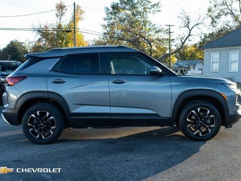 Used 2023 Chevrolet TrailBlazer LT w/ Convenience Package image 4