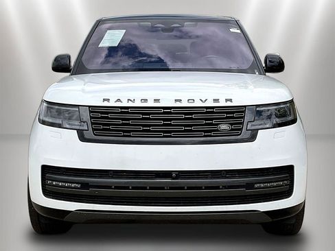 Used 2023 Land Rover Range Rover SE AWD/4WD image 2