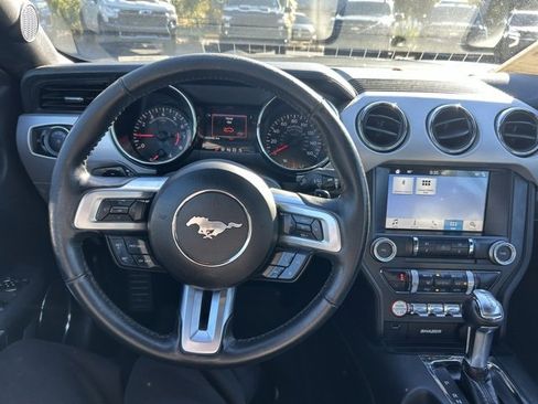 Used 2017 Ford Mustang Premium image 15