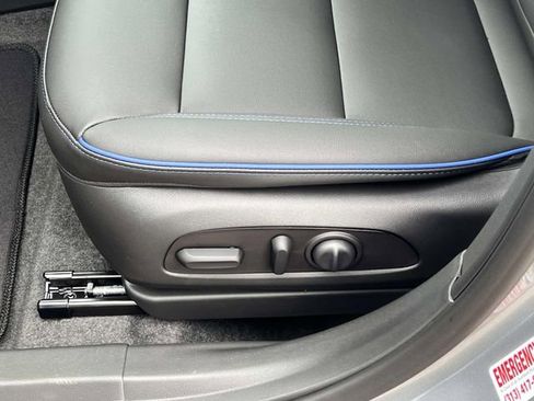 New 2026 Buick Envista Sport Touring w/ Convenience I Package FWD image 17