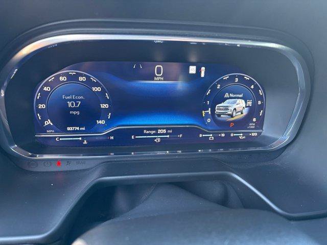 Used 2022 Chevrolet Tahoe Z71 w/ Luxury Package AWD/4WD image 23