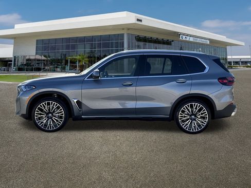 New 2026 BMW X5 sDrive40i image 6