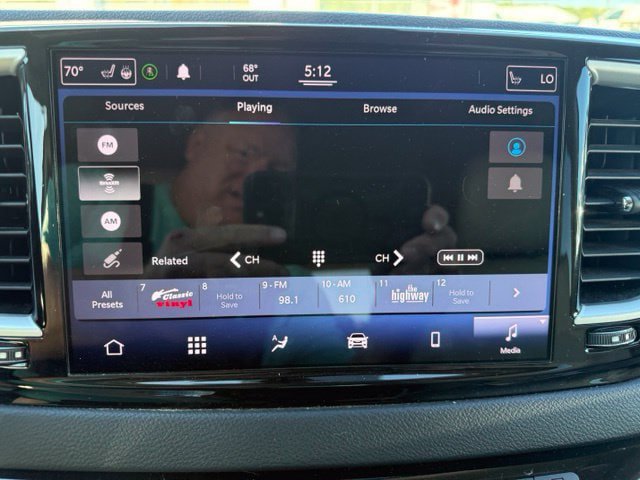 Used 2021 Chrysler Pacifica Touring-L FWD image 35