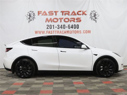 Used 2021 Tesla Model Y Long Range AWD/4WD image 4