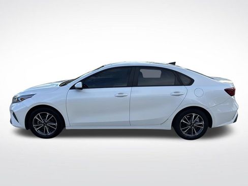 Used 2022 Kia Forte LXS FWD image 11