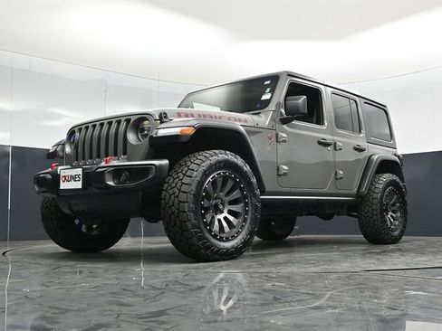 Used 2019 Jeep Wrangler Unlimited Rubicon w/ LED Lighting Group AWD/4WD image 56