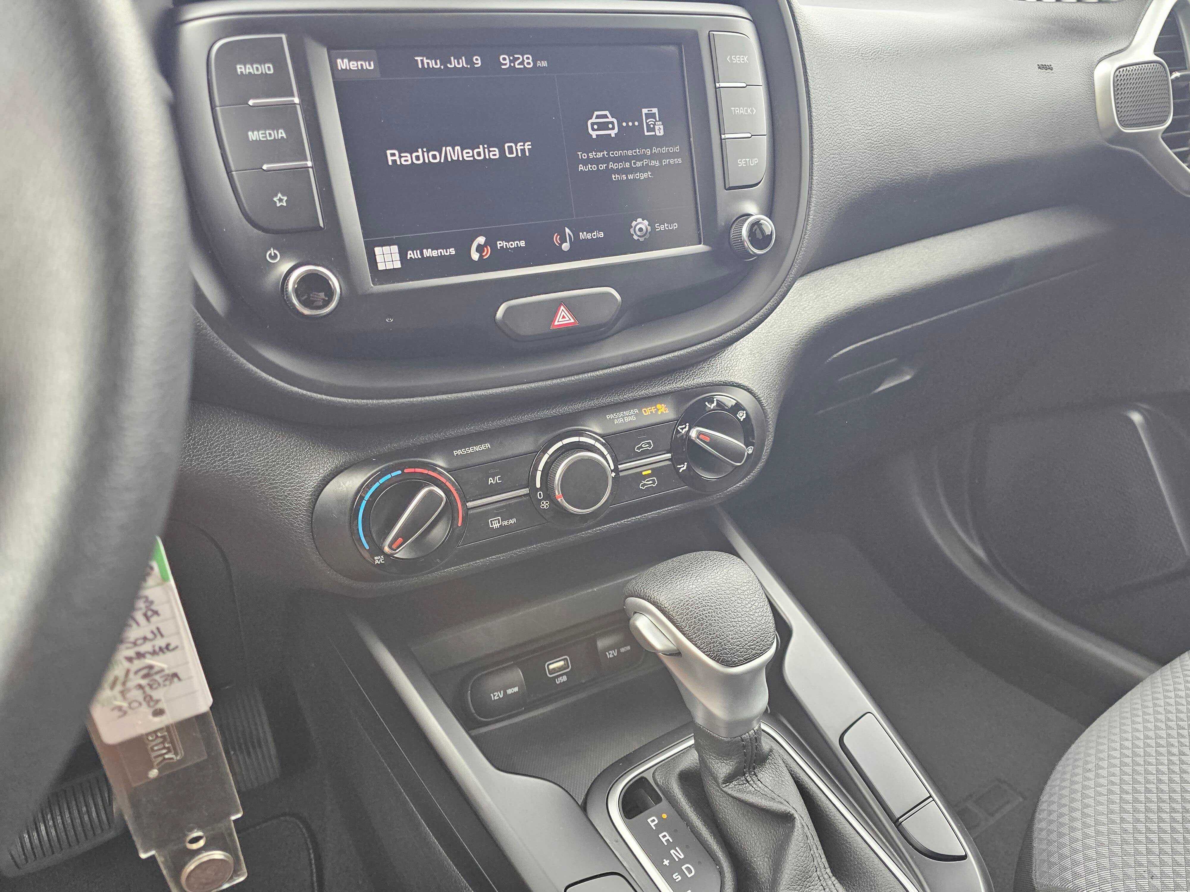 Used 2023 Kia Soul LX w/ LX Technology Package FWD image 27