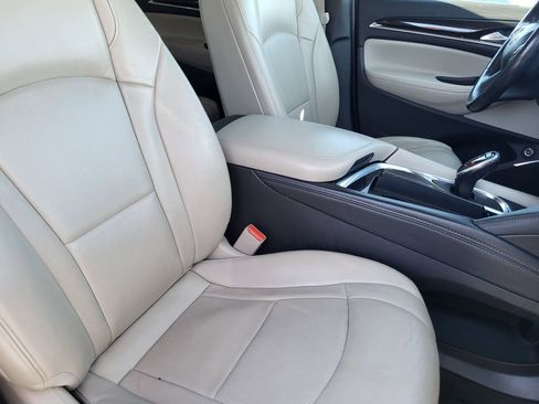 Used 2020 Buick Enclave Essence w/ Sound and Sites Package image 15