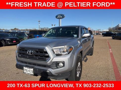 Used 2017 Toyota Tacoma SR5 w/ Tow Package image 33