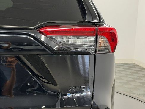 Certified 2025 Toyota RAV4 XLE AWD/4WD image 14