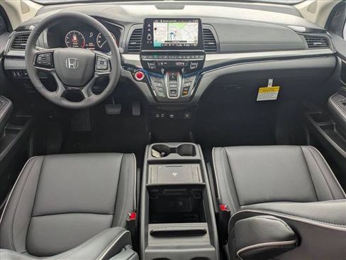 New 2026 Honda Odyssey Touring image 14