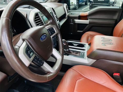 Used 2019 Ford F150 King Ranch w/ Equipment Group 601A Luxury AWD/4WD image 8