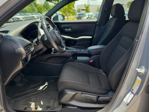 Used 2024 Honda HR-V Sport image 19