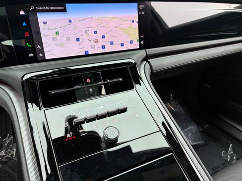 New 2026 Porsche Panamera image 16