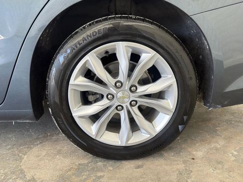 Used 2020 Chevrolet Malibu LT image 14