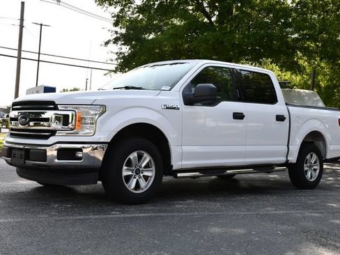 Used 2018 Ford F150 XLT RWD image 3
