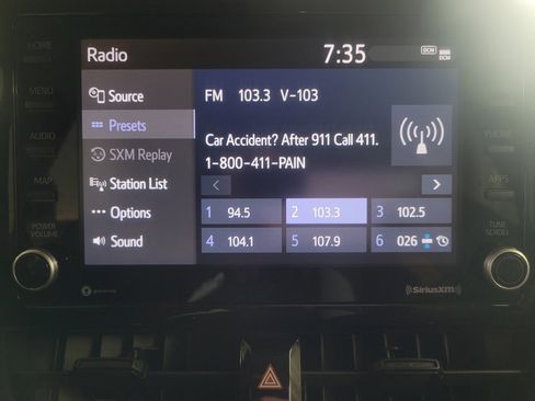 Used 2022 Toyota Corolla LE FWD image 25