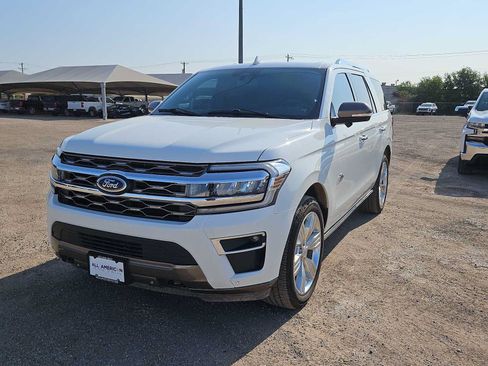 Used 2023 Ford Expedition King Ranch AWD/4WD image 4