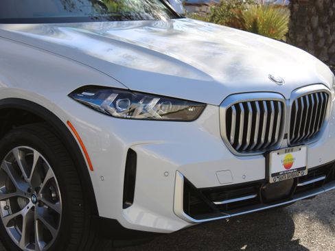 Used 2026 BMW X5 xDrive40i image 16