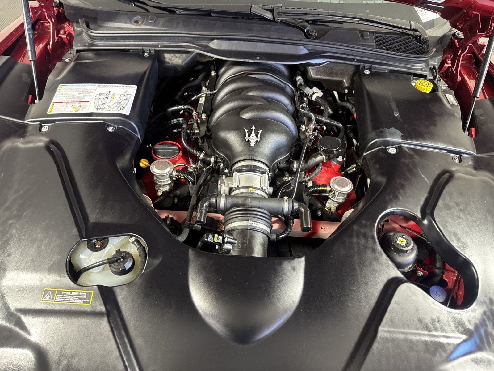 Used 2012 Maserati GranTurismo MC RWD image 25