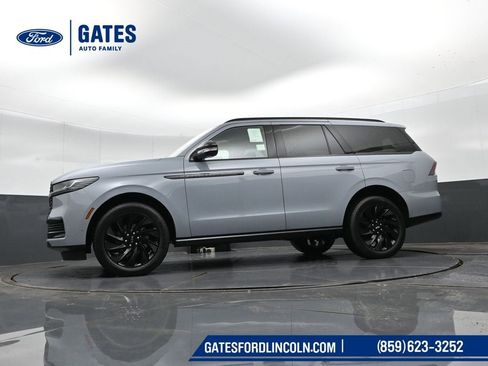New 2025 Lincoln Navigator Reserve w/ Jet Appearance Package image 48