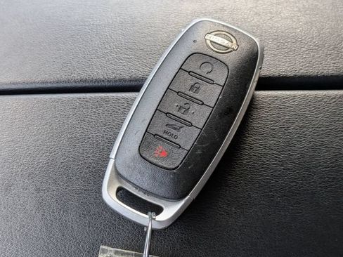 Used 2024 Nissan Rogue SV AWD/4WD image 27