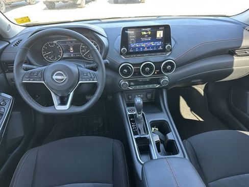 Certified 2025 Nissan Sentra SR w/ Midnight Edition FWD image 23