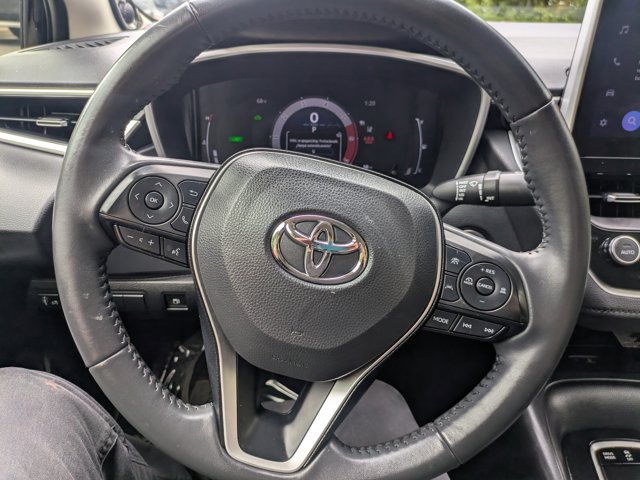 Used 2025 Toyota Corolla XLE FWD image 20